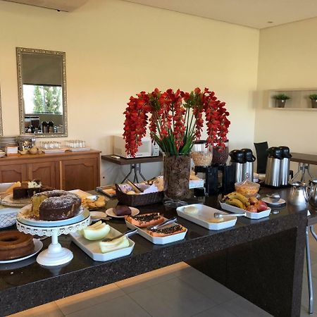Cast Comfort Hotel Paranaíba Екстериор снимка